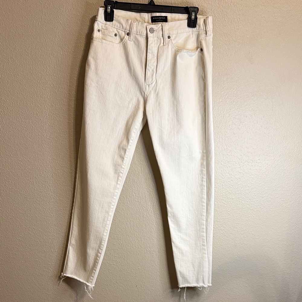 Banana Republic White Straight Jeans SZ 30